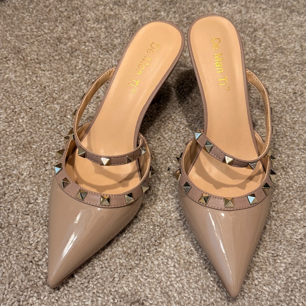Women's Tan Studded Heels
